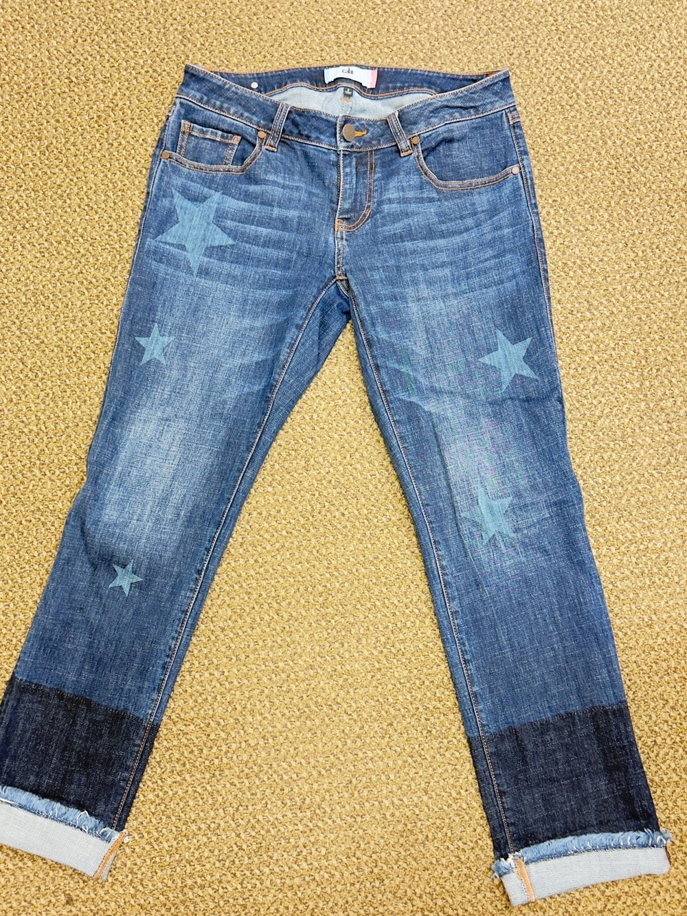 Cabi Slim Boyfriend Jeans Size 2 Star Print Released Hem Crop‎ Denim